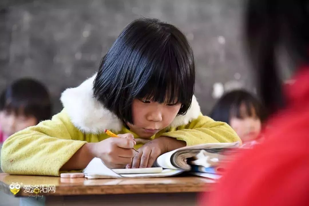 援助洛阳山区贫困学校,让爱温暖整个冬天!我们真的需要你!