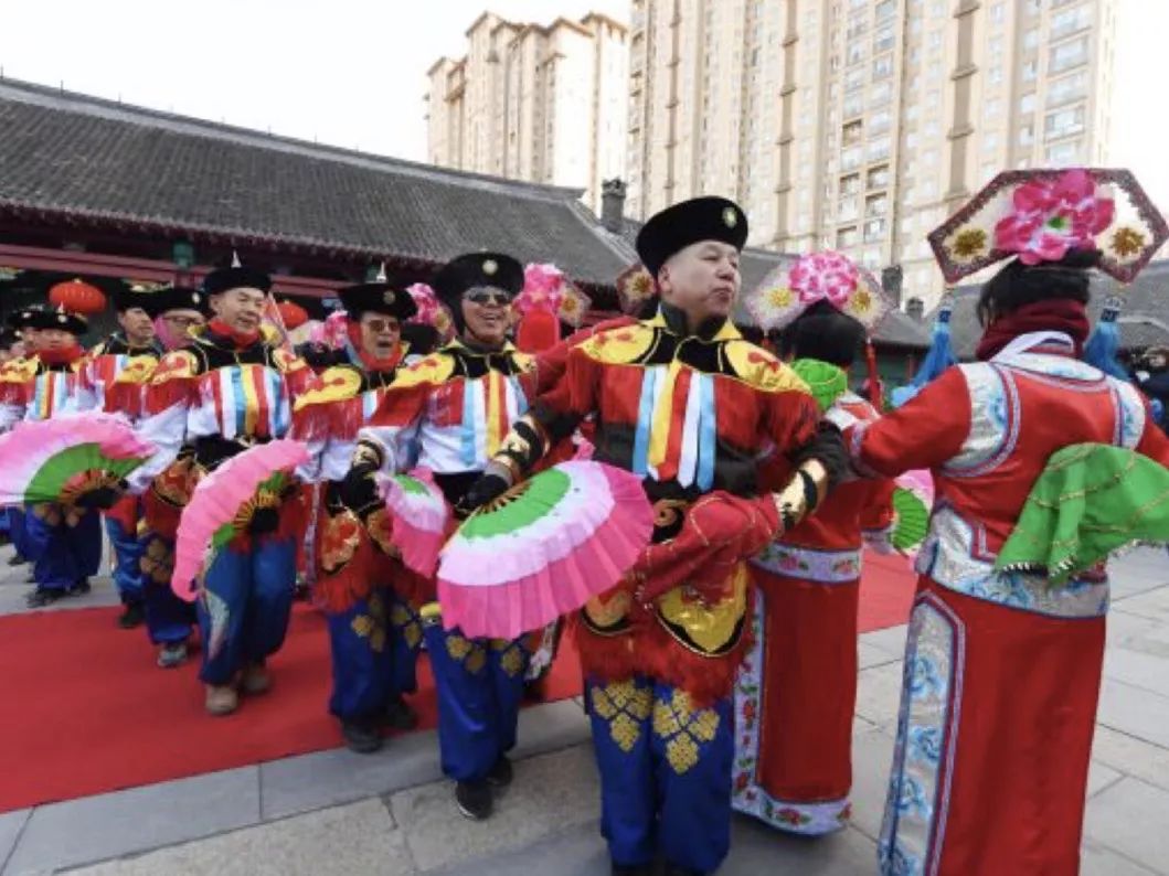 "颁金节"是满族全民性节日.