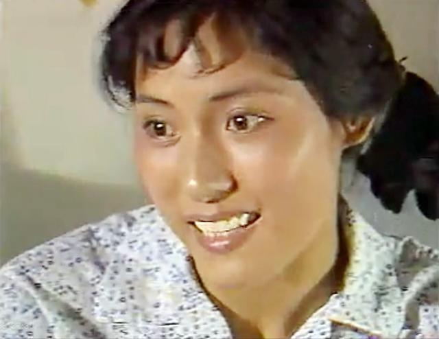 80年代电视剧卖大饼的姑娘聚齐上影厂四大美女及帅哥郭凯敏那时他们好