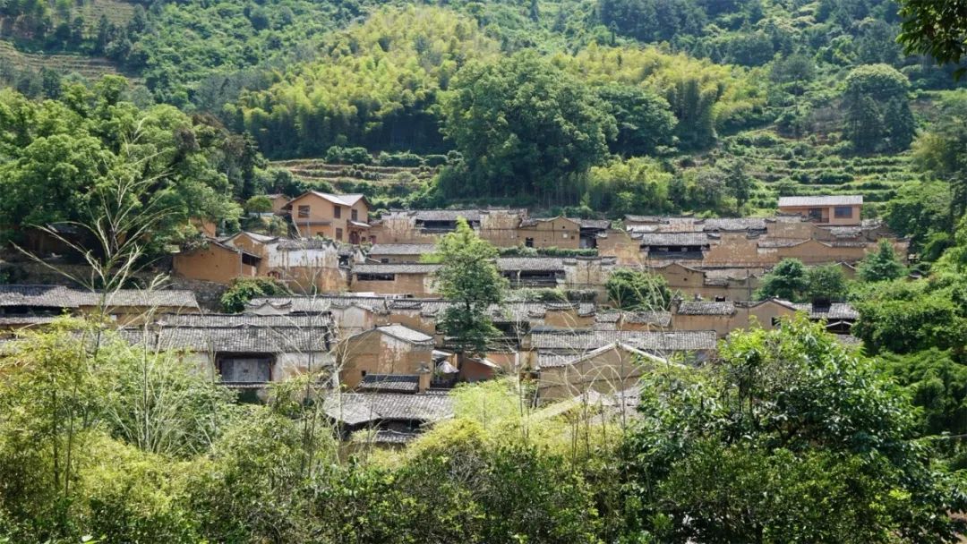 界 首 村 界首村是第二批中国传统村落,也是浙江省历史文化名村,丽水