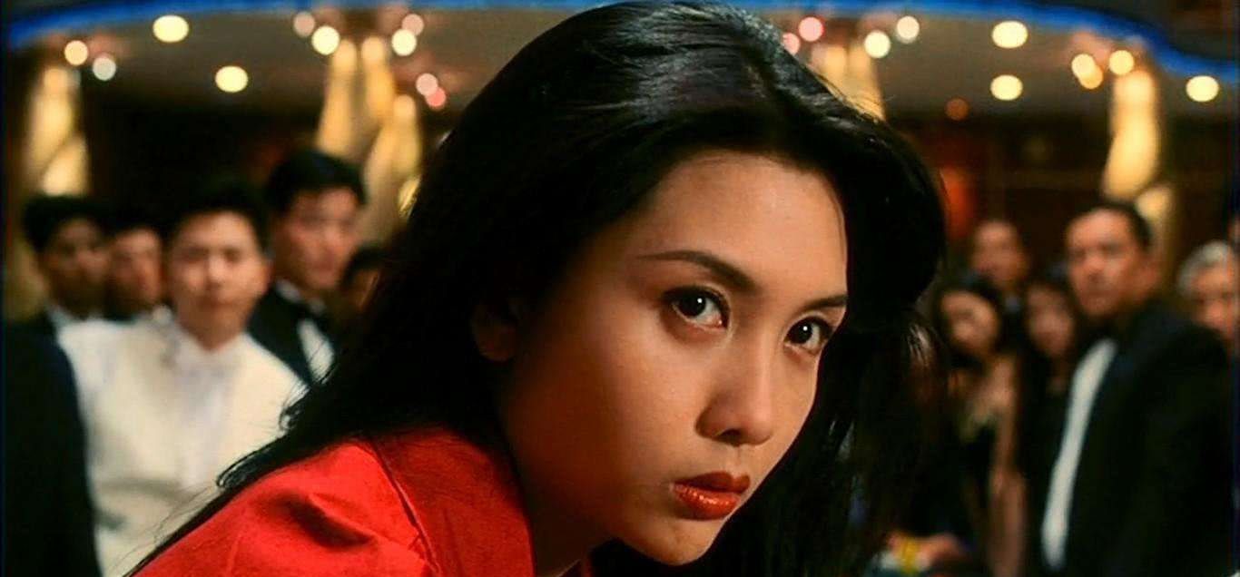 可说是娱乐圈中的大美女的,而且当年的香港电影也是巅峰时代,邱淑贞在
