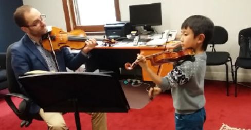 小提琴肩托对演奏者的影响