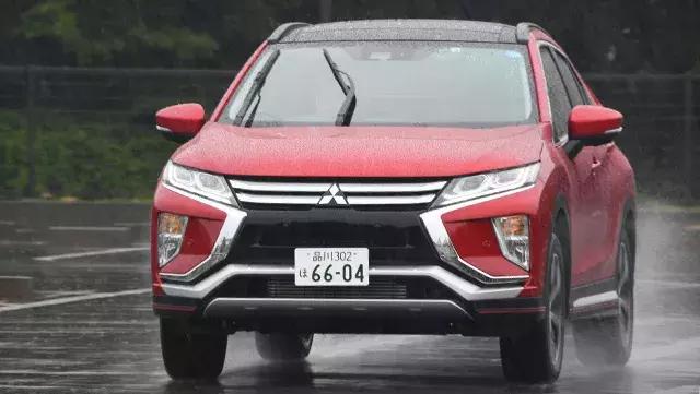 三菱eclipse cross