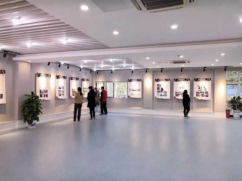 展览|江北新区图书馆举办学习《公共图书馆法》图文展