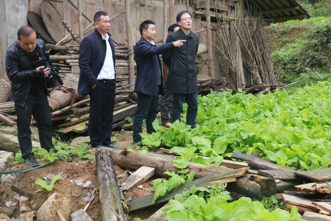 龚仆到洪渡镇调研指导工作时强调:着力加强党的基层阵地建设 保质保量