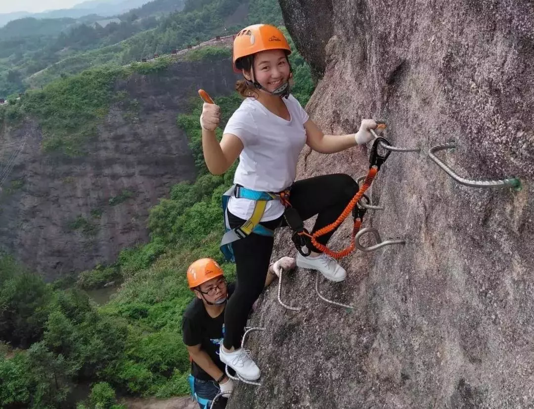 踩在心尖上的高空悬廊—— 石牛寨"步步惊心"