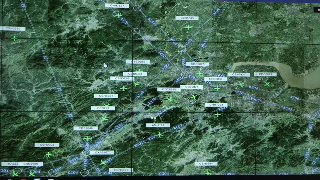 通用航空跟地理信息的产业息息相关 在德清通用航空机场的地面服务站