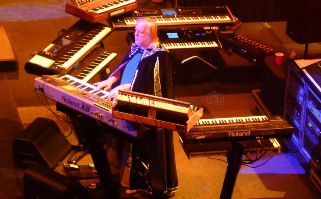 分享rickwakeman五种键盘手演奏模式让大家去模仿练习