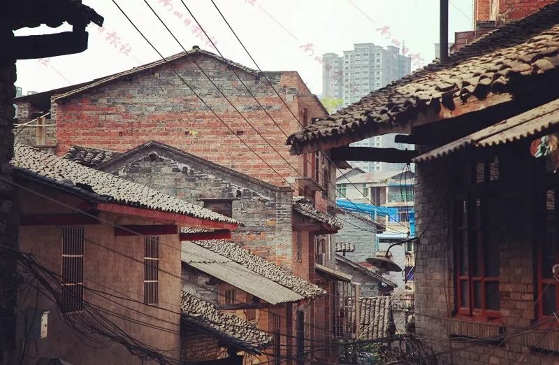 南川区委,区政府启动东街旧城改造(文化古城建设)项目,为南川旅游配套