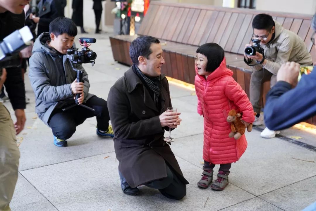 它将带你前往老北京的时空深处——秦思源艺术作品《声坊》亮相北京坊