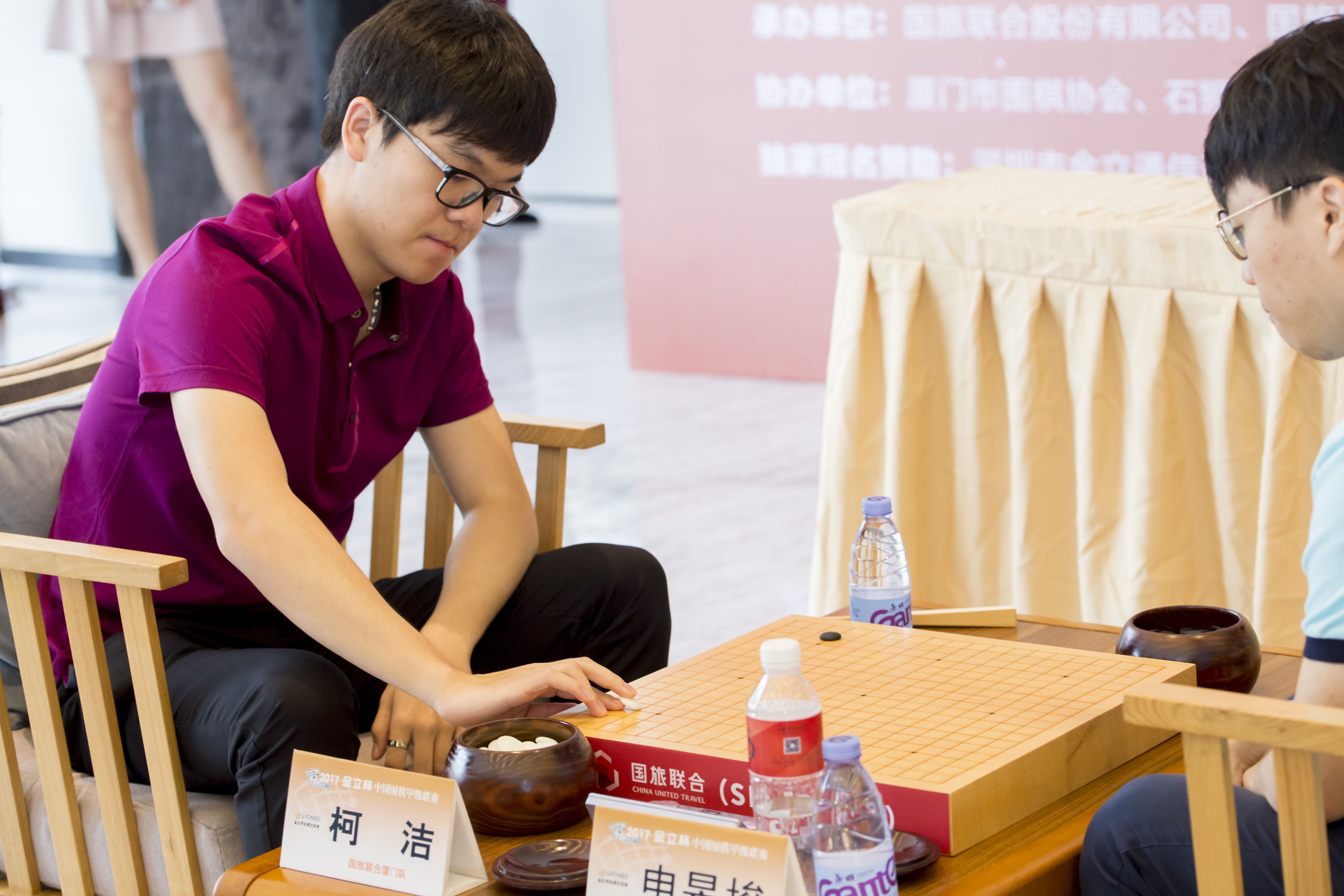 曾经世界最强围棋手柯洁的围甲现场写真