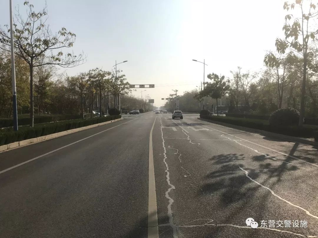 胶州路(黄河路-汾河路路段) 将由现在的双向两车道改为双向四车道