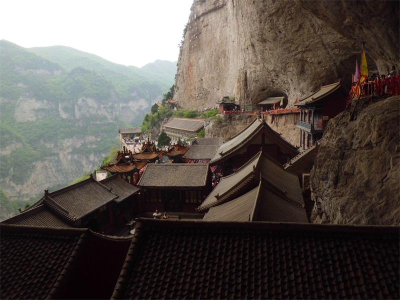 山西介休介子推携母隐居的绵山