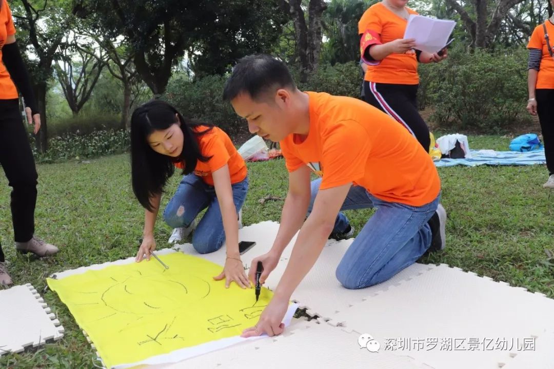 接着是亲子游戏活动,让我们一起来回顾精彩镜头吧!