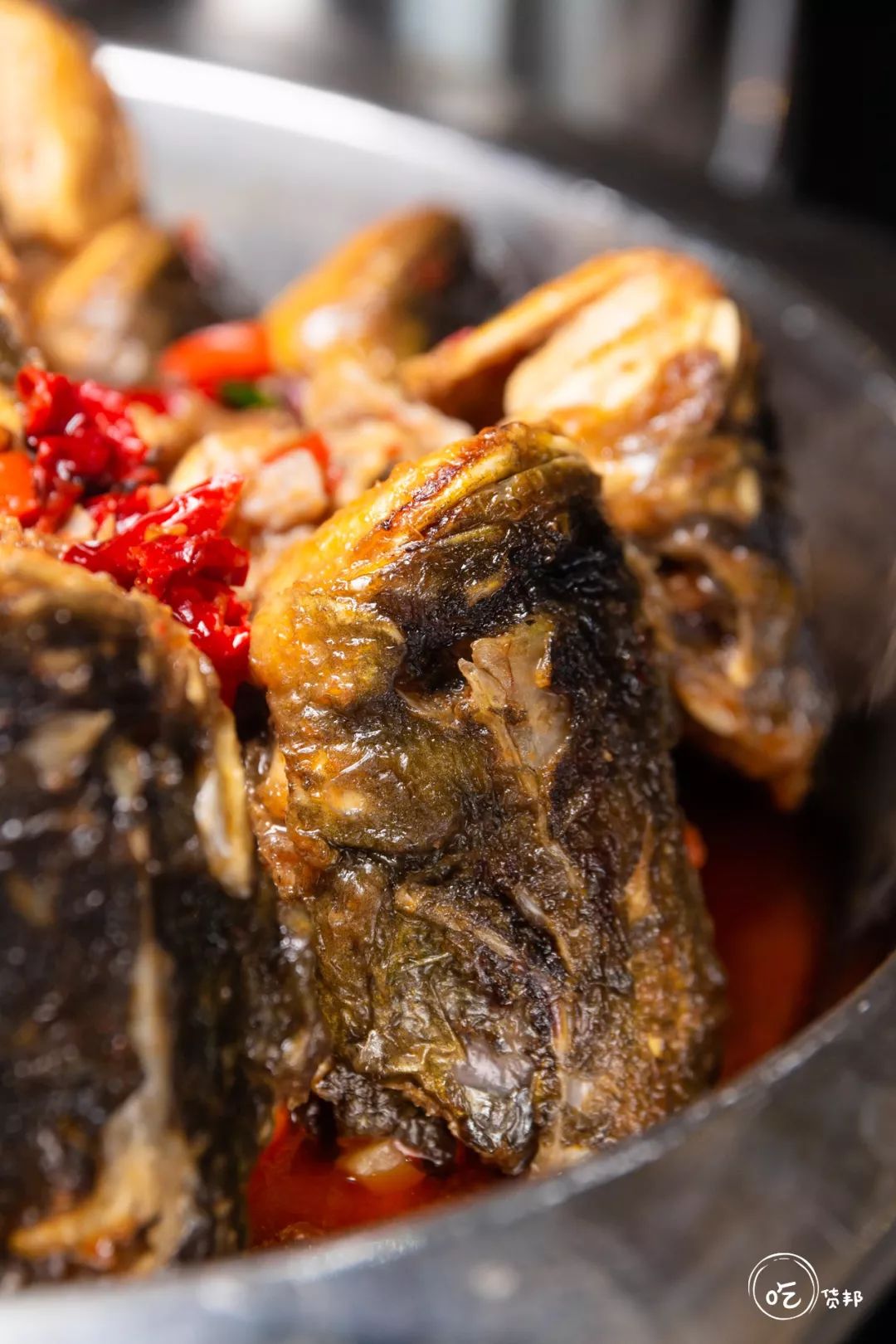 这道干锅鱼嘴是越嚼越香,不仅有汤汁的浓香,还带着鱼肉特有的鲜香,吃
