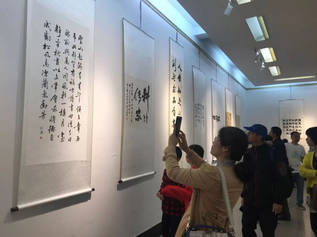 要闻|"乌石书艺"第二届福州市师生书法作品展举行,省书法家协会主席