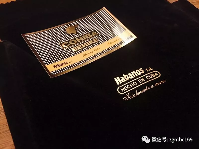 cohiba behike bhk 52产地:古巴品型:小罗布图工艺:全手工卷制规格:10