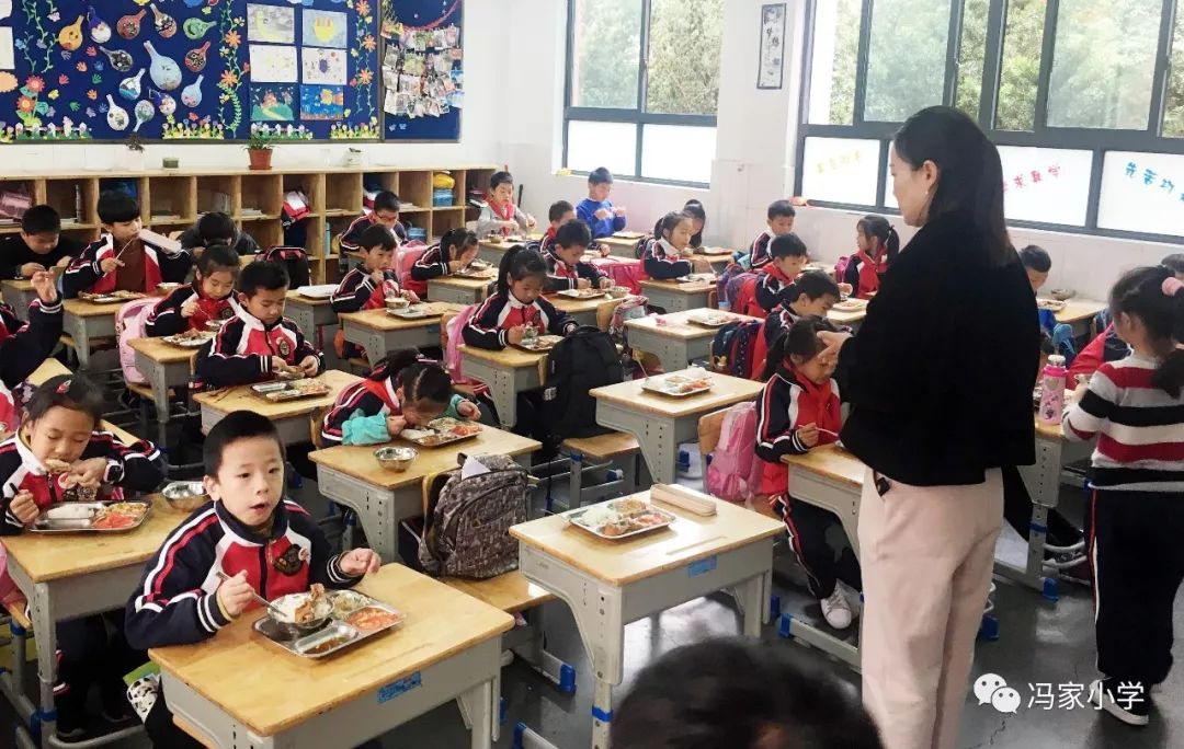 这些孩子真胆大给学校提了很多好建议记冯家小学期中调研活动