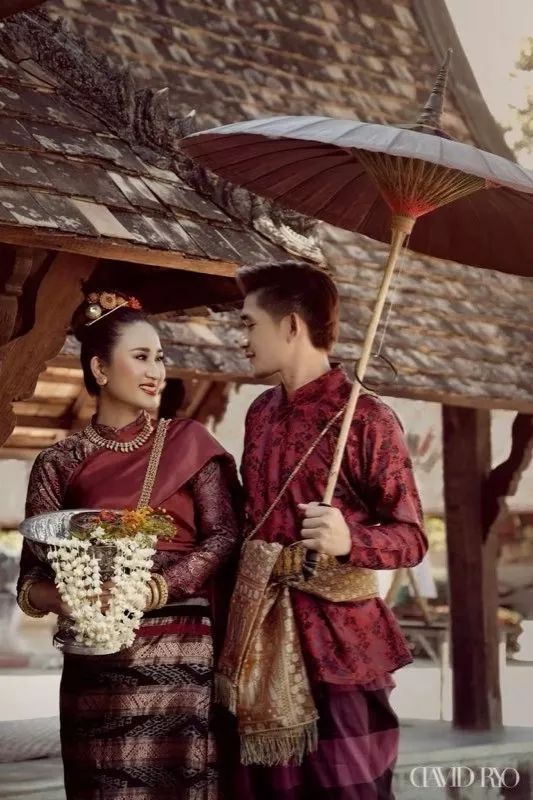 最新傣族婚纱照