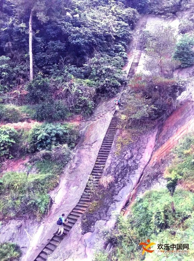 摩崖石刻走进丹棱龙鹄山高窖梅湾湖