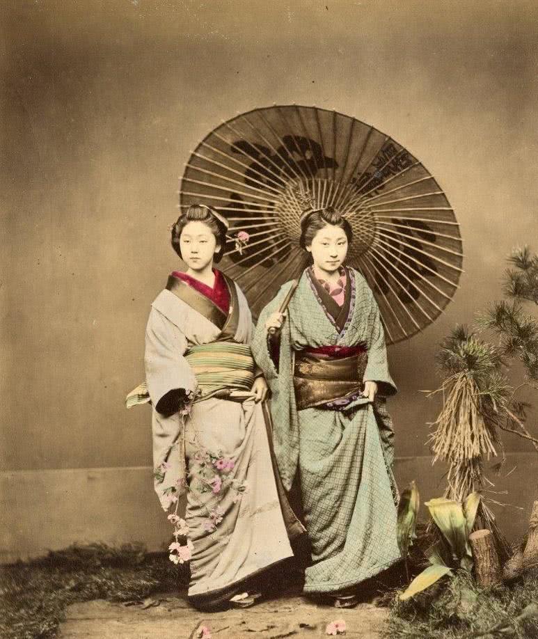 老照片:1865年封建时代的日本,其中不乏美丽的日本女子_江户