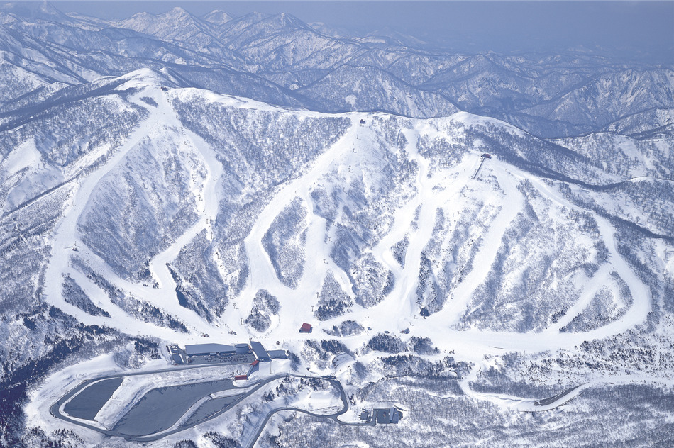 恭候滑雪客 日本岩手县的安比·雫石·夏油高原滑雪场