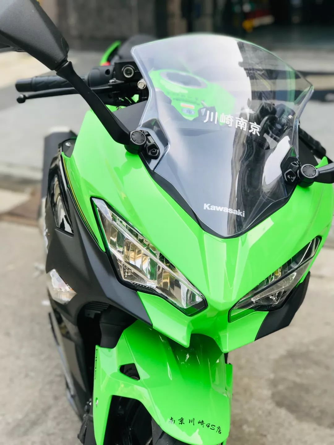 免费试驾能跑199的ninja400就在川崎南京店!