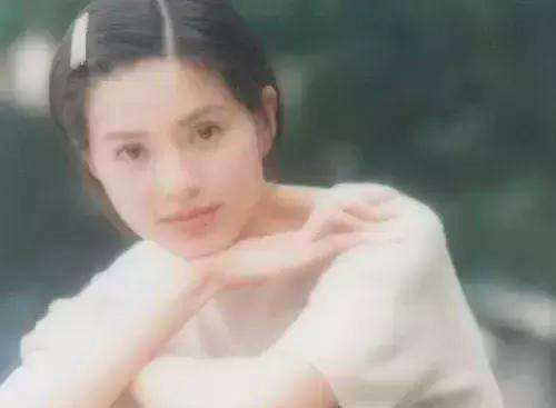 明星上學時期的舊照， 李宇春只有頭髮變化， 謝娜狠打整容傳聞 娛樂 第4張