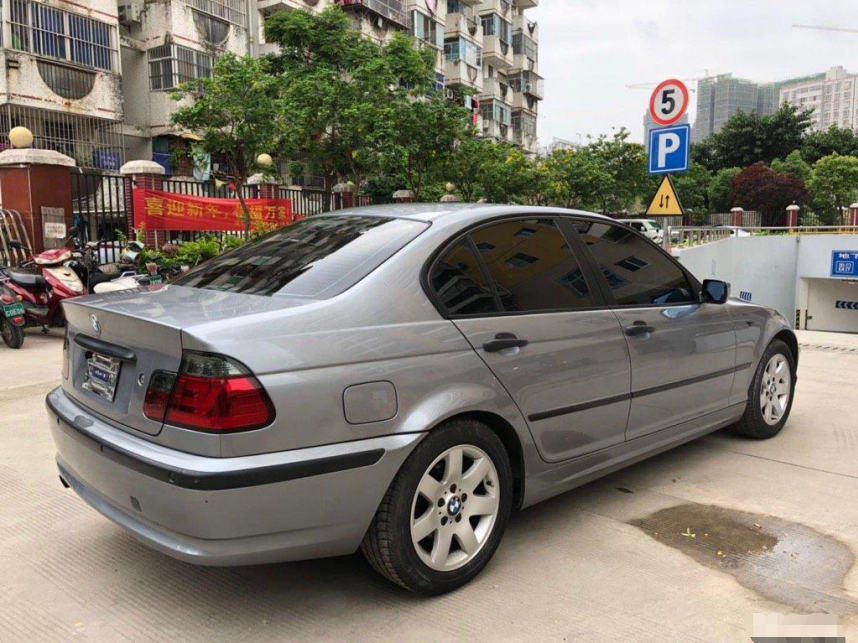 经典老车:04款宝马318i,4万块就能开宝马