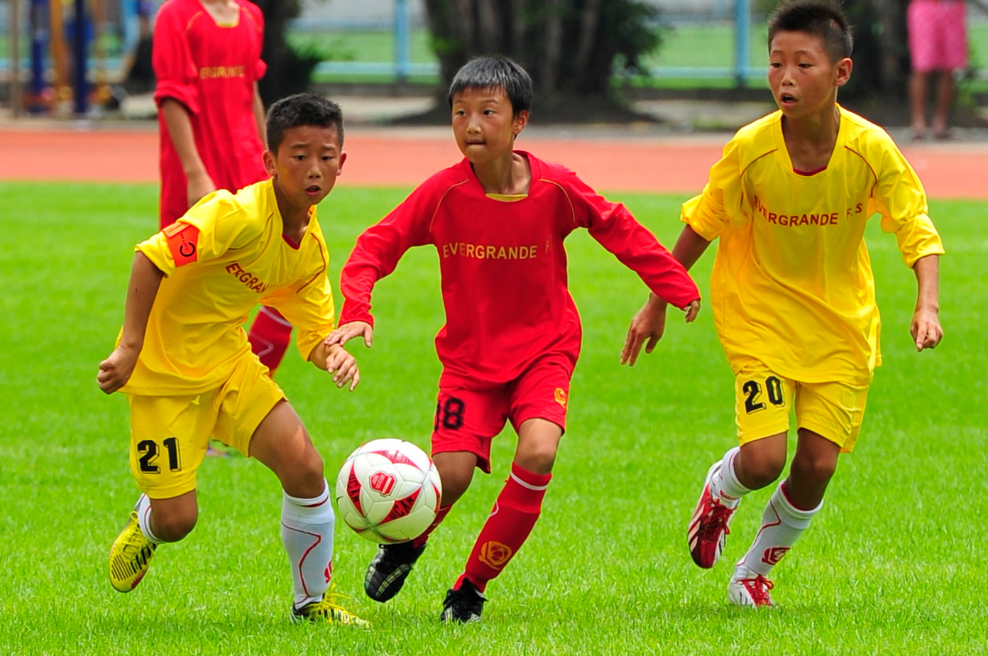 恒大重金海外办赛 助力中国足球青训体系强度升级