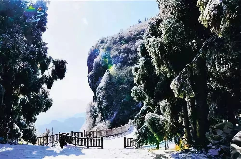 重庆摩围山