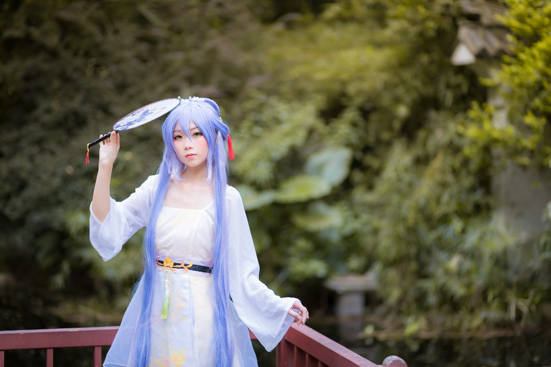 cosplay正片 洛天依 小牛奶