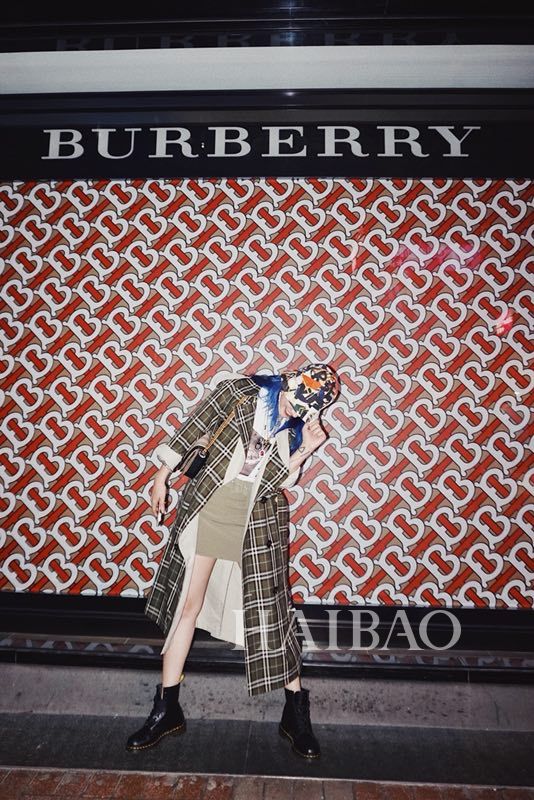 明星潮人争相演绎博柏利 (burberry) 风衣:谁的穿搭最出彩?