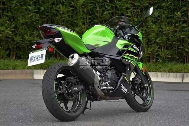 新入门级忍者川崎ninja400试驾体验