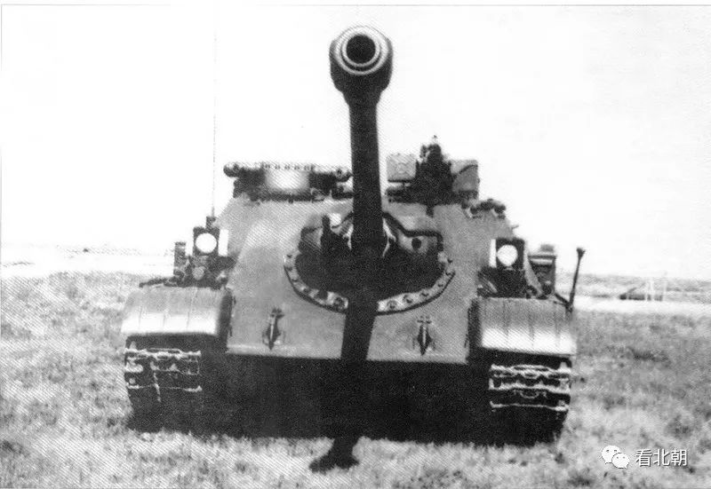 只生产了100辆的世界最好坦克歼击车:su-122-54图集