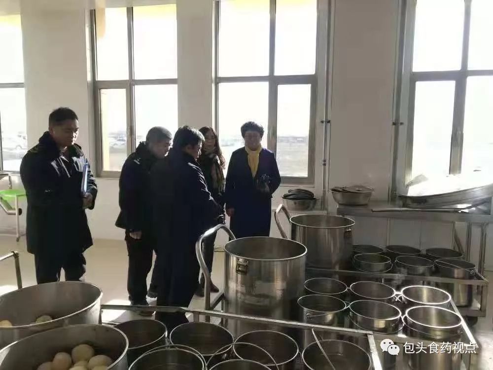 【旗县区动态】东河区:开展东河区看守所食堂食品安全