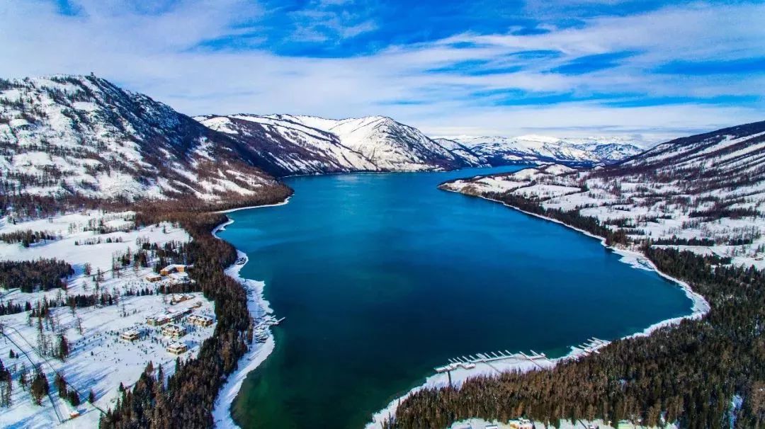 中国雪都阿勒泰的冰雪写真照,震撼如大片