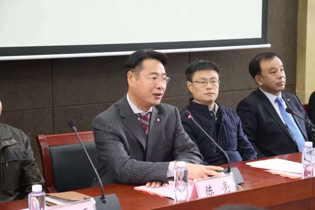 光威集团,光威复材董事长陈亮发言体会过创业的征途上的荆棘密布,光威