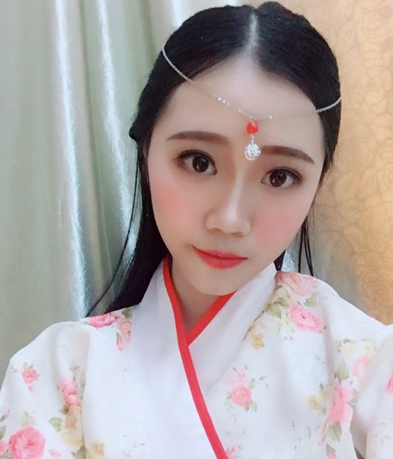 翩然若仙!婷子轻纱襦裙演绎唯美《宫墙柳》