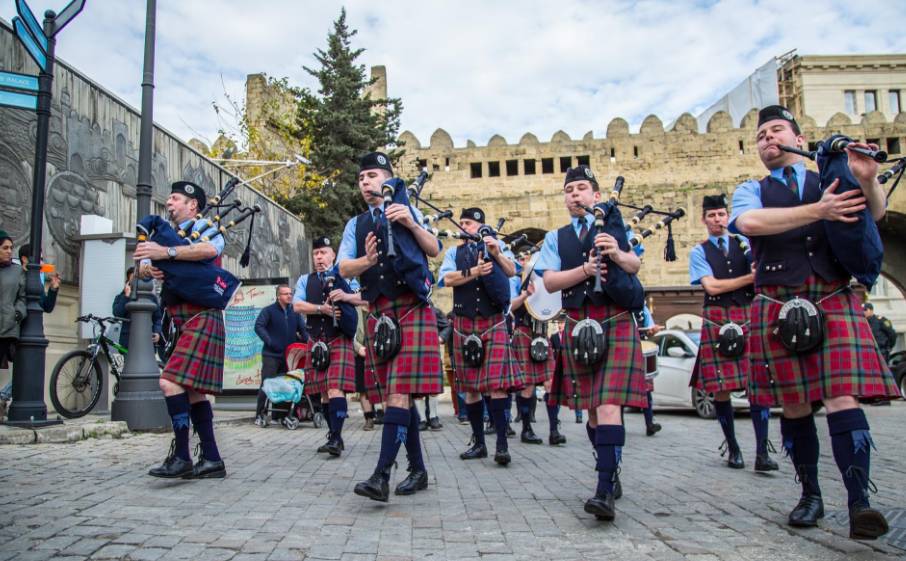 全球共跳苏格兰凯利舞圣安德鲁日是一个庆祝苏格兰文化,美食和凯利舞