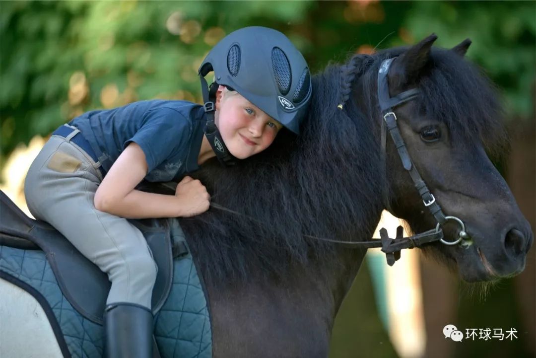 儿童马术骑乘ridingforchildren