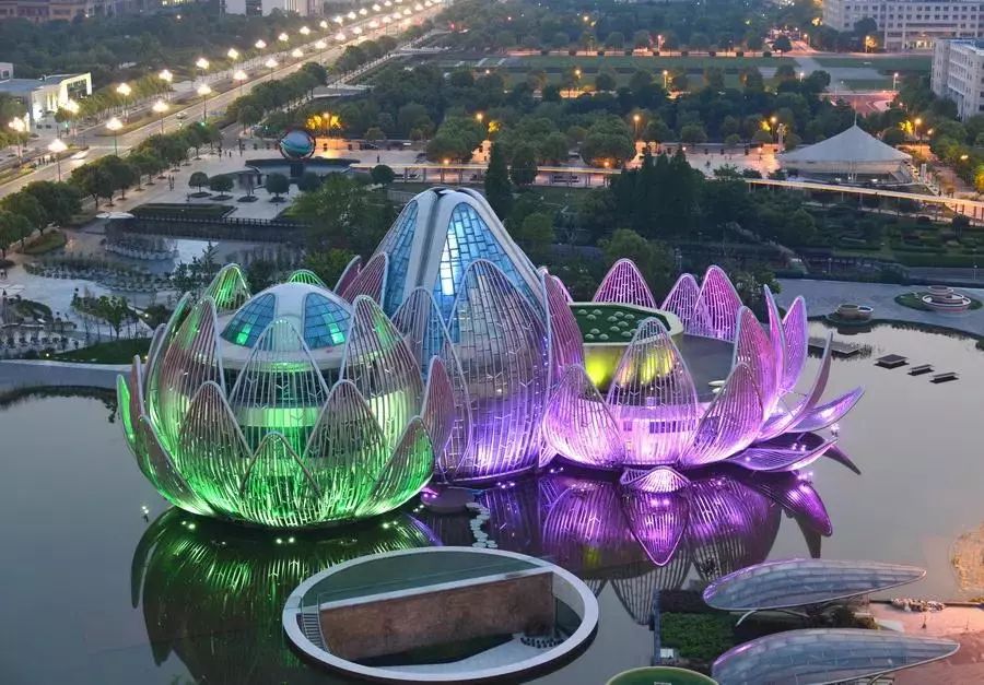 中国最美十大现代建筑,惊艳了全世界,没事可以去转转!