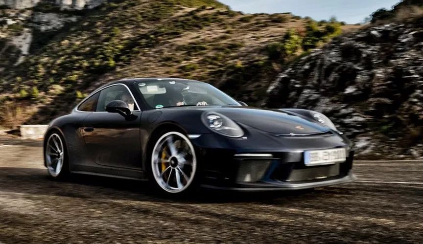 top gear主持人开保时捷911 gt3发生车祸,"性能蛙"果然不好驾驭!