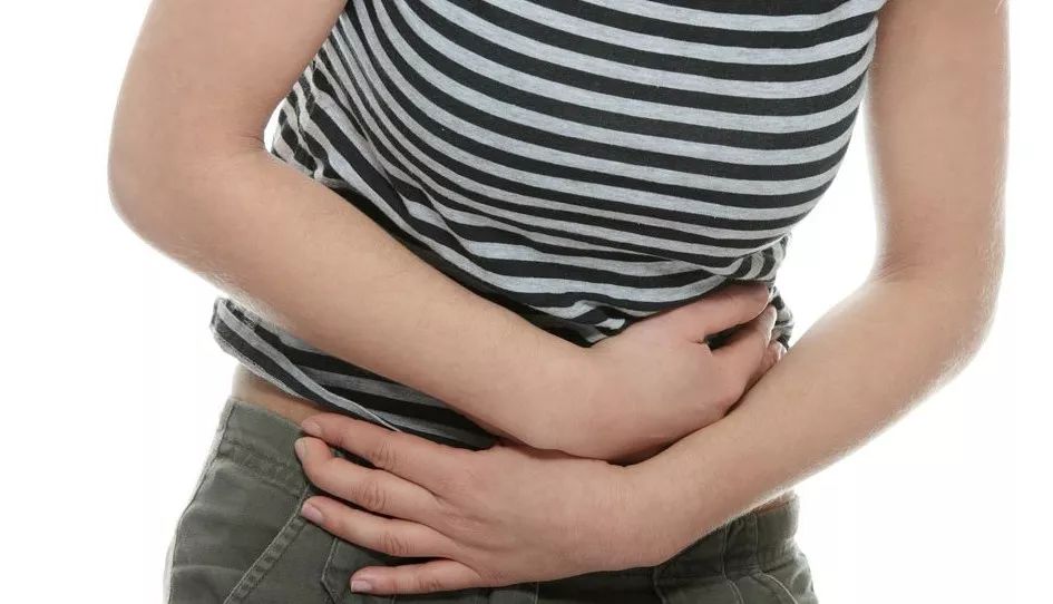 女性下腹疼痛并伴有腰酸背痛是怎么回事 腰酸背痛女性