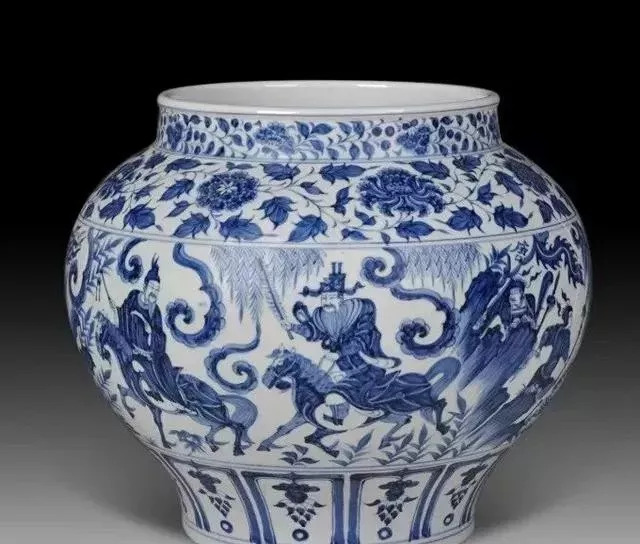 这些至正型元青花人物纹瓷器,无疑是中国元代瓷器中的瑰宝.