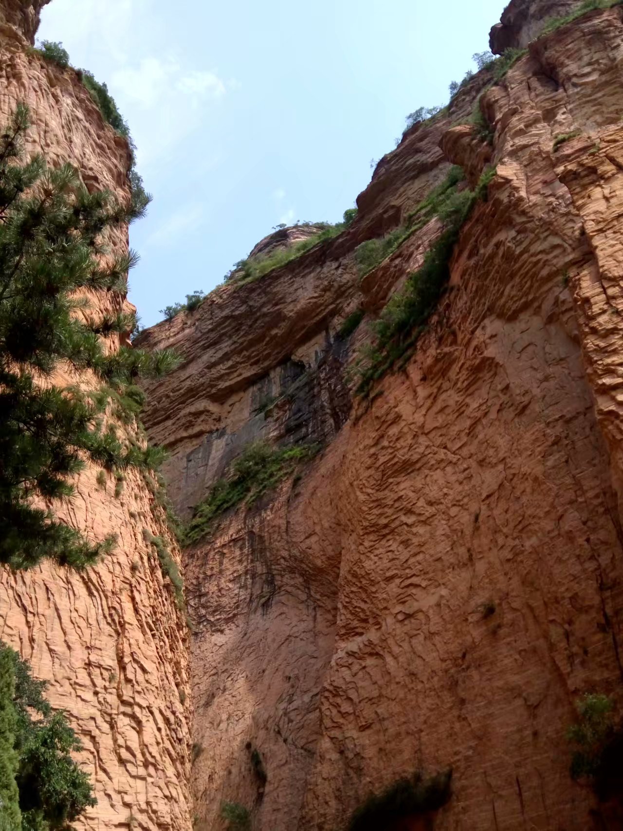 黄崖洞保卫战之地徒步旅行