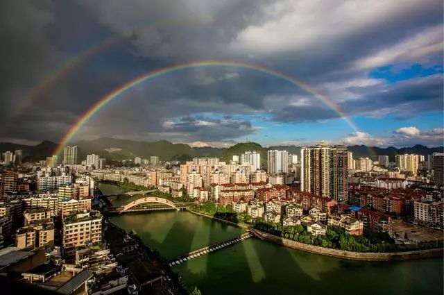 都匀是一个县级市,比较特殊的是,它是黔南州府的驻地,是贵州南部的