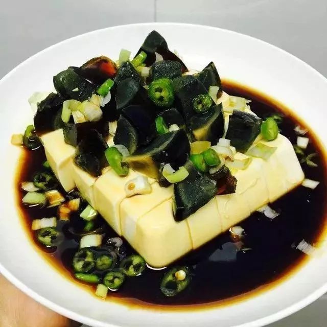 皮蛋豆腐