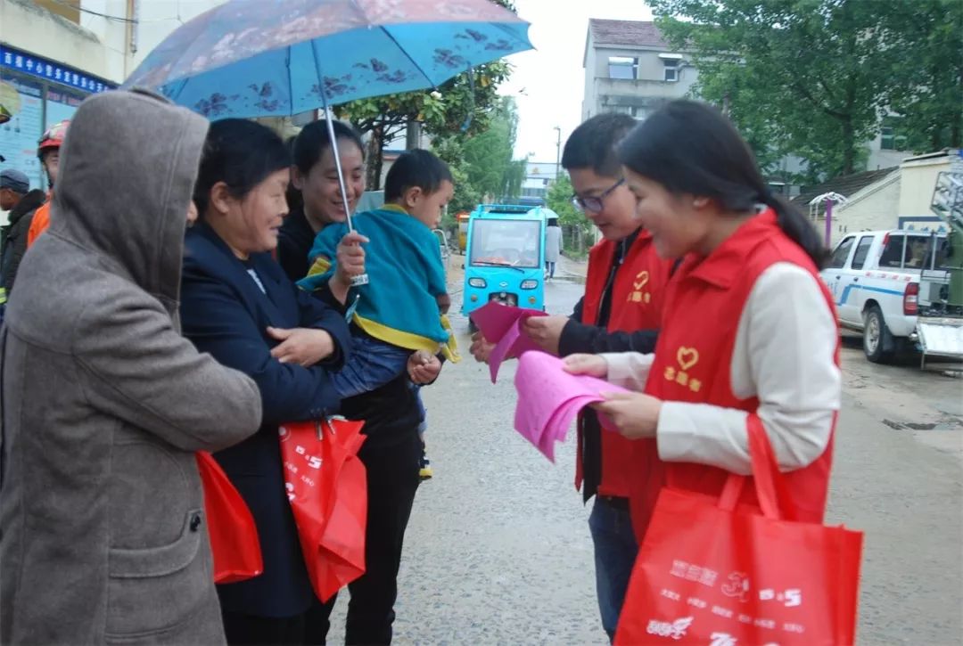 也展现出新时代东海志愿者的服务风采,成为了市