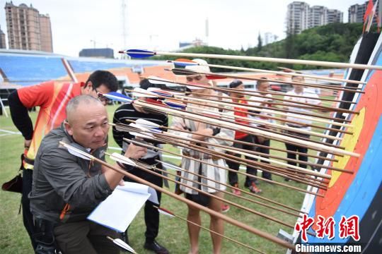 海内外近200名"弓箭手"齐聚福建晋江"开弓竞技"